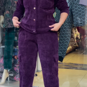 Corduroy Winter Tracksuit – Warm, Street‑Chic, and Comfort Ready 🧥�