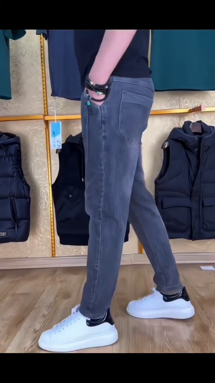 Men Stretchable Solid Jogger Jeans - Image 7