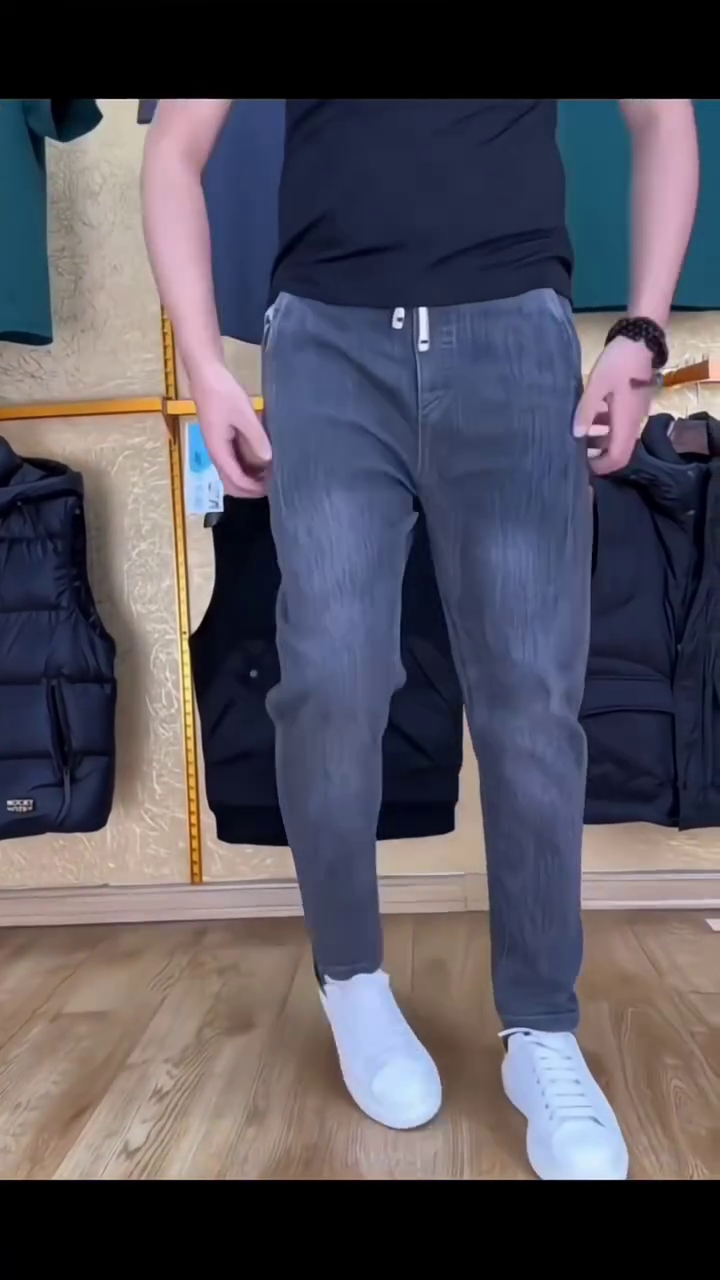 Men Stretchable Solid Jogger Jeans - Image 4