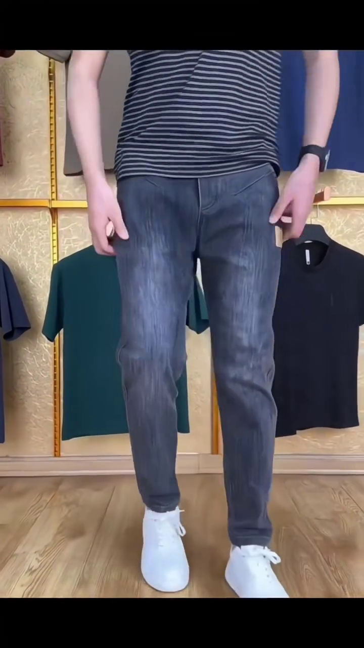 Men Stretchable Solid Jogger Jeans - Image 10