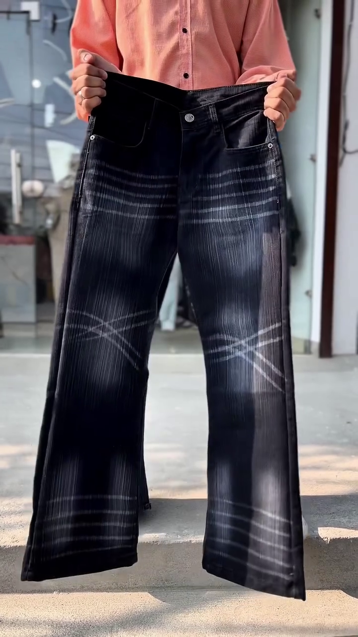 Men Mid-Rise Heavy Fade Printed Jeans