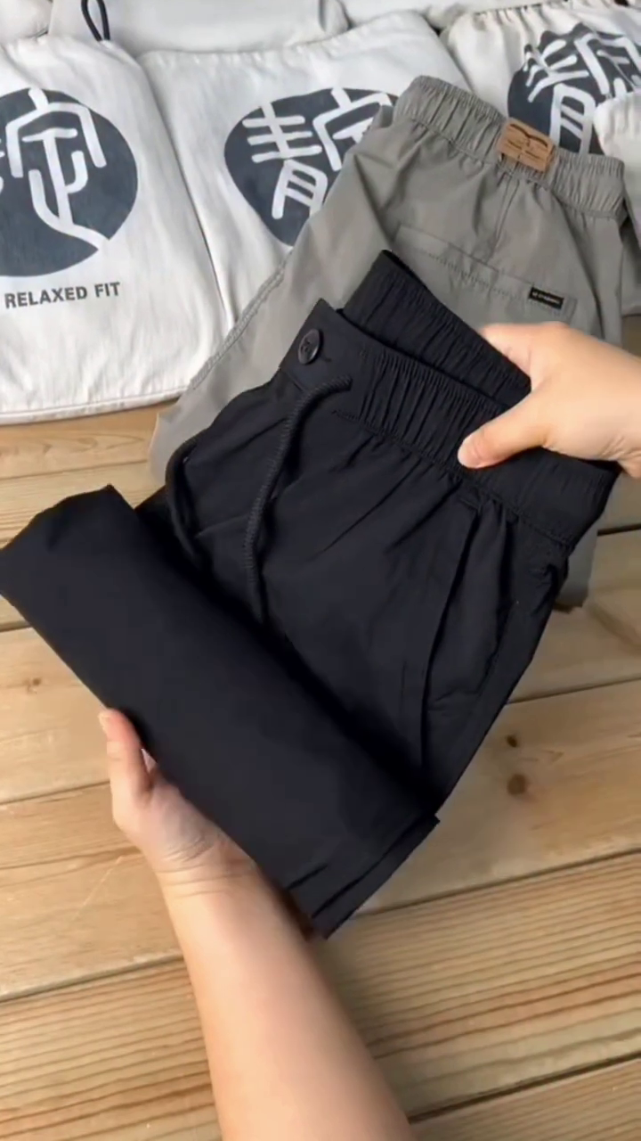 Casual Solid Men's Regular Fit Drawstring Cargo Pants with Multiple Pockets
