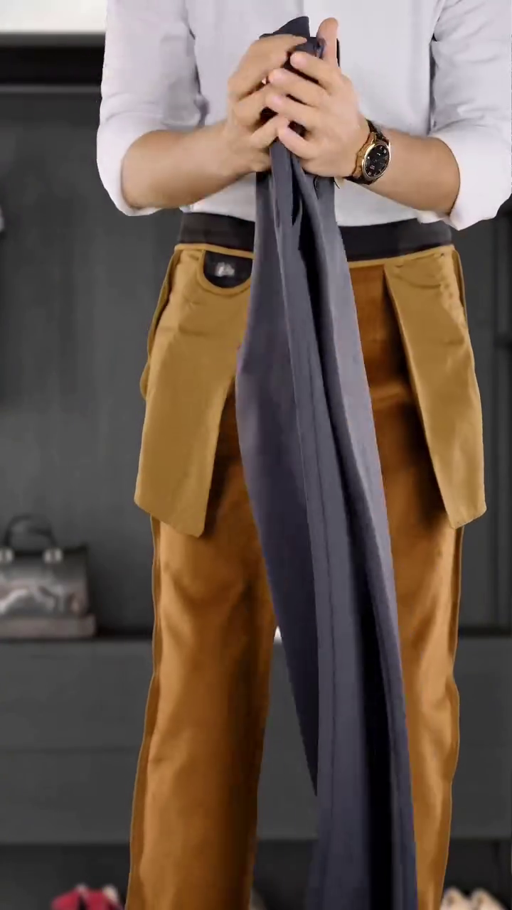 Men Charcoal Grey Plain Slim Fit Trousers - Image 16