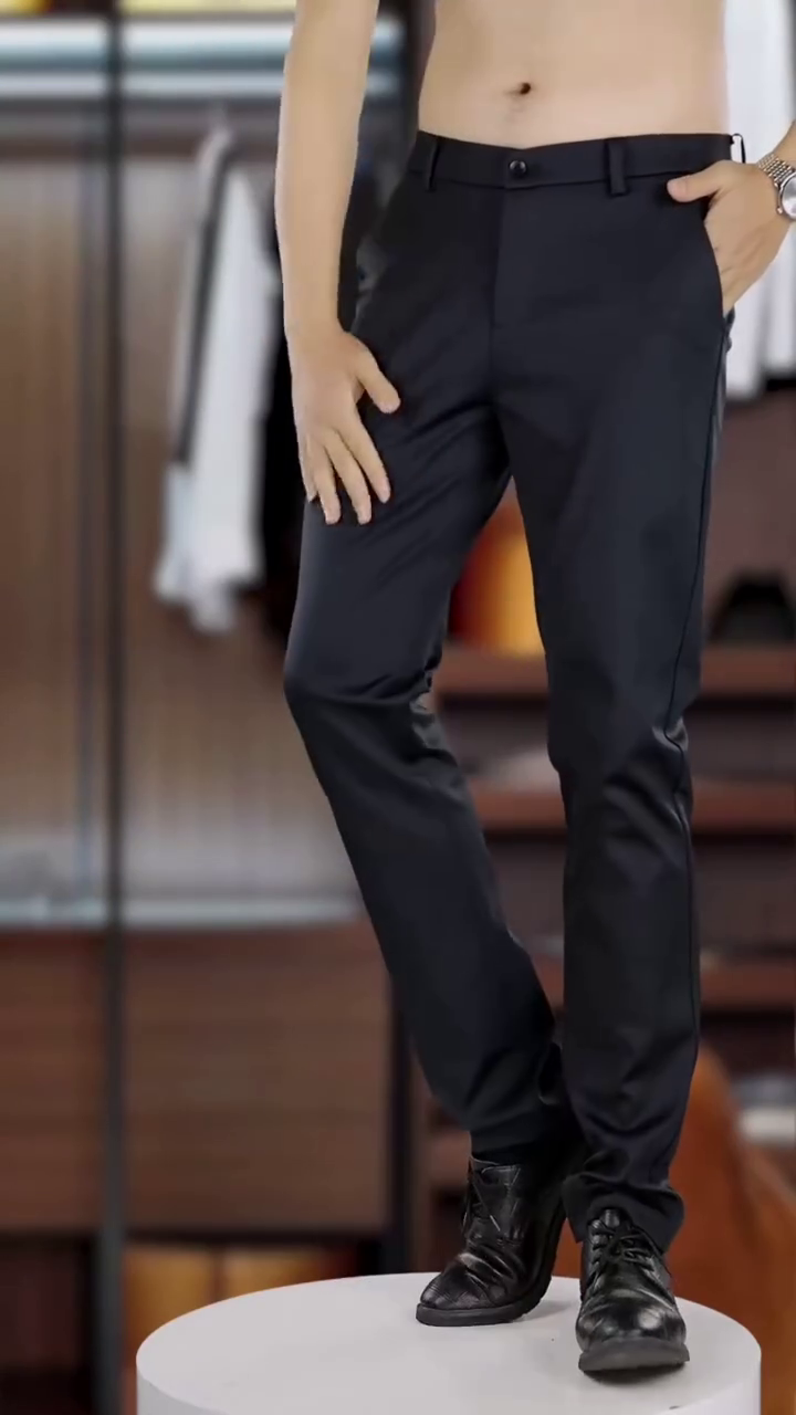 Men Charcoal Grey Plain Slim Fit Trousers - Image 3
