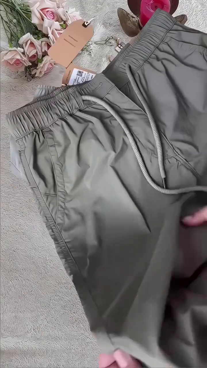 Men Zip Detail Training Track Pants with Toggle Hem