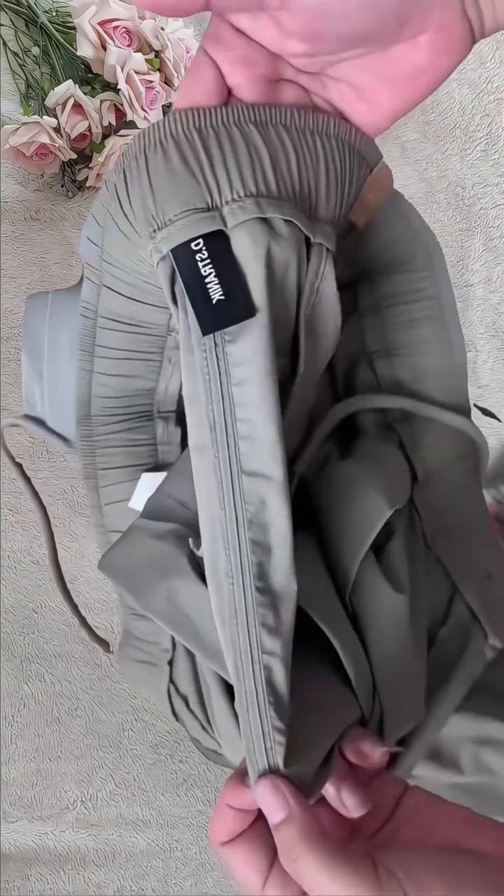 Men Zip Detail Training Track Pants with Toggle Hem - Image 5