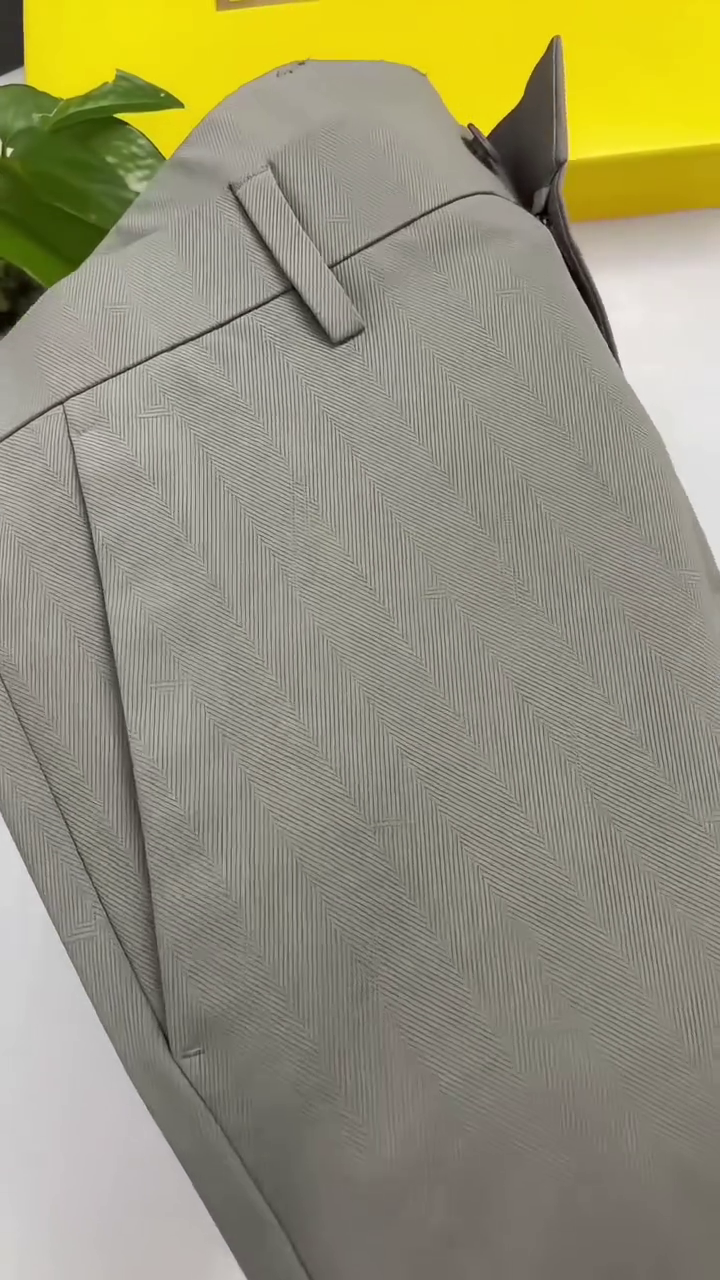 Men High-Rise Formal Trousers - Image 7