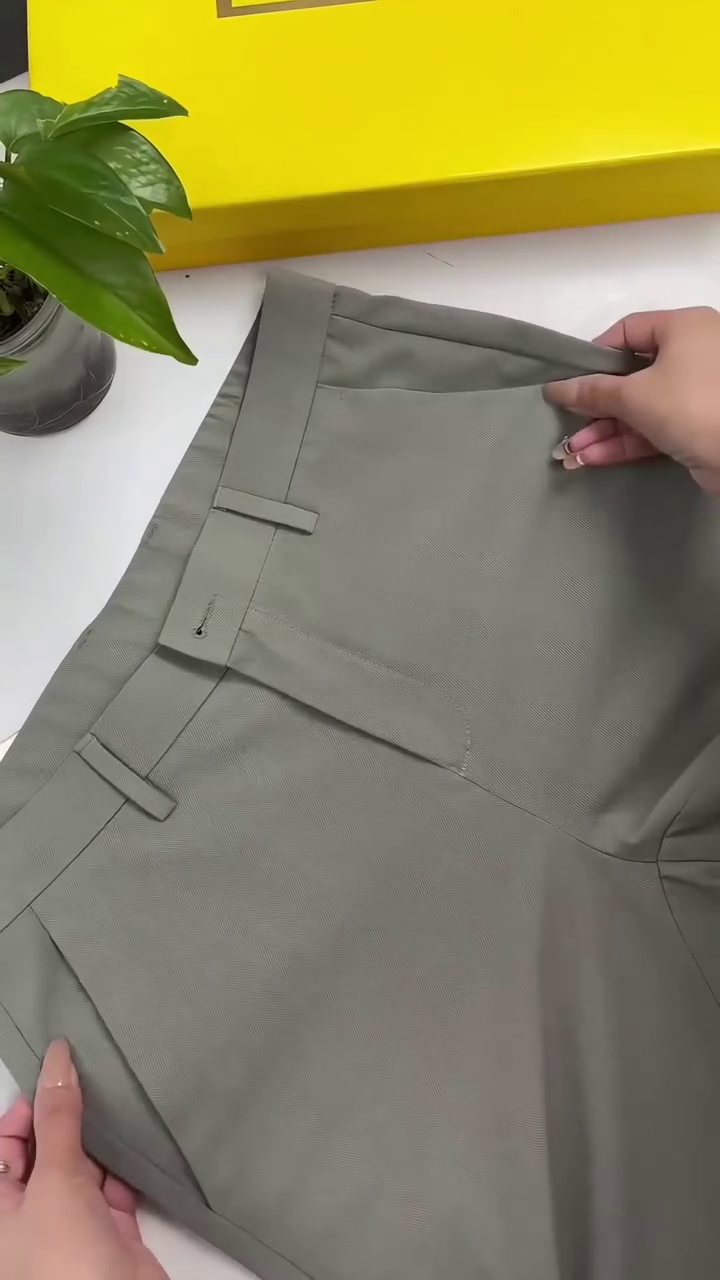 Men High-Rise Formal Trousers - Image 5