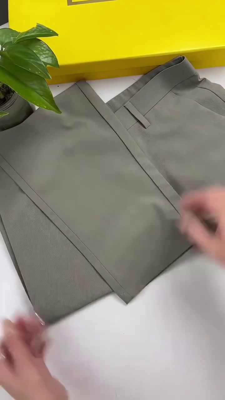 Men High-Rise Formal Trousers - Image 4